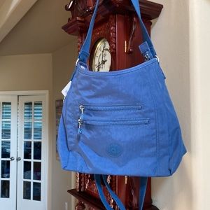 Beautiful Kipling crossbody Bag..SIZE 12.5in W x 9.5in H.